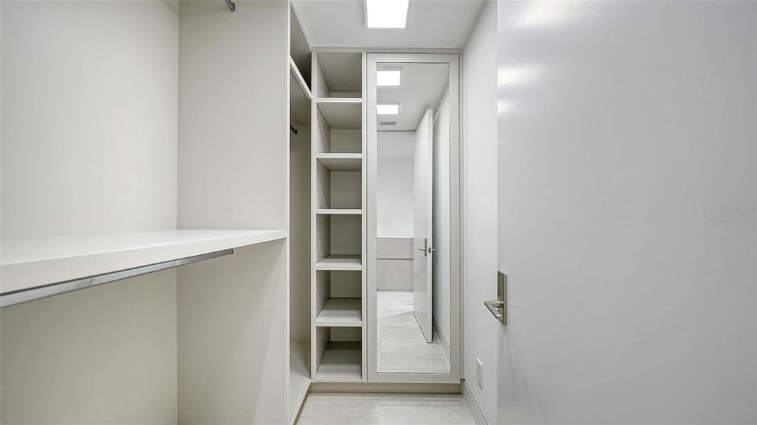 Furnished interior view inside a new home in , Longboat Key (Image 7).