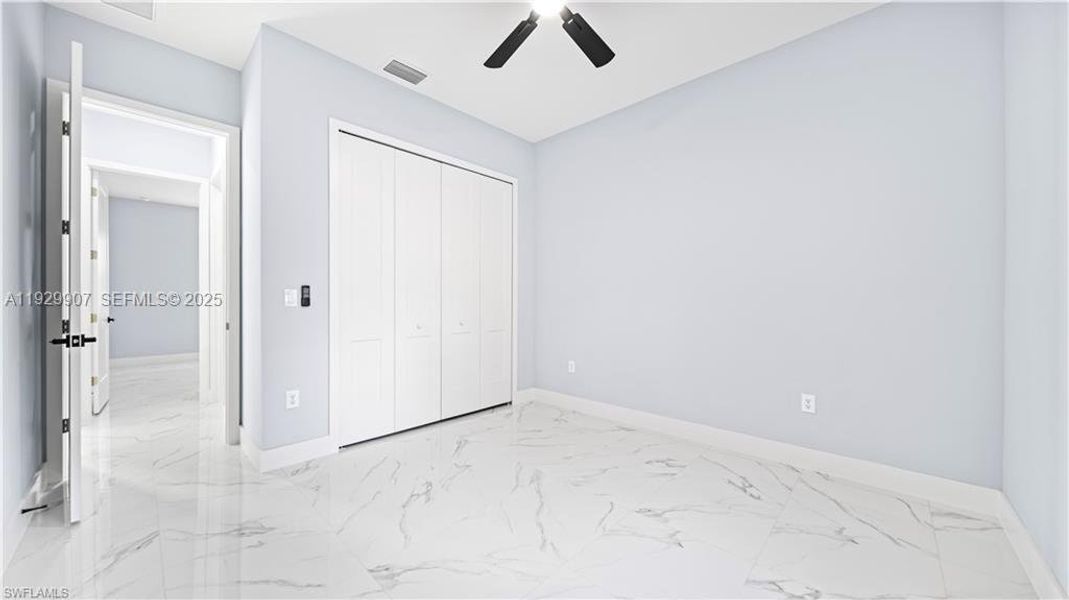 Spacious, unfurnished interior of a new home in , Lehigh Acres (Image 20).