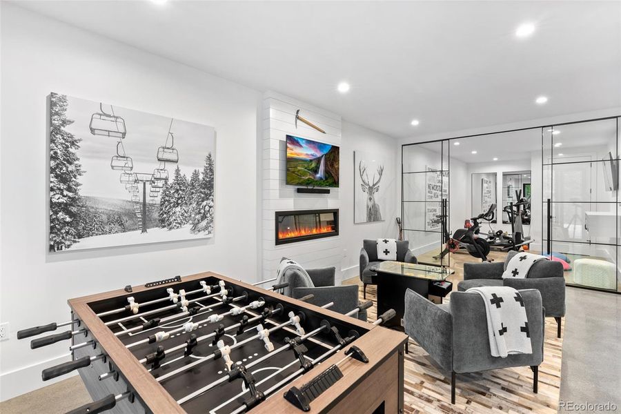 Furnished interior view inside a new home in , Winter Park (Image 11).