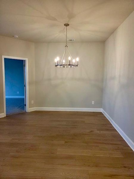 Spacious, unfurnished interior of a new home in , Waleska (Image 25).