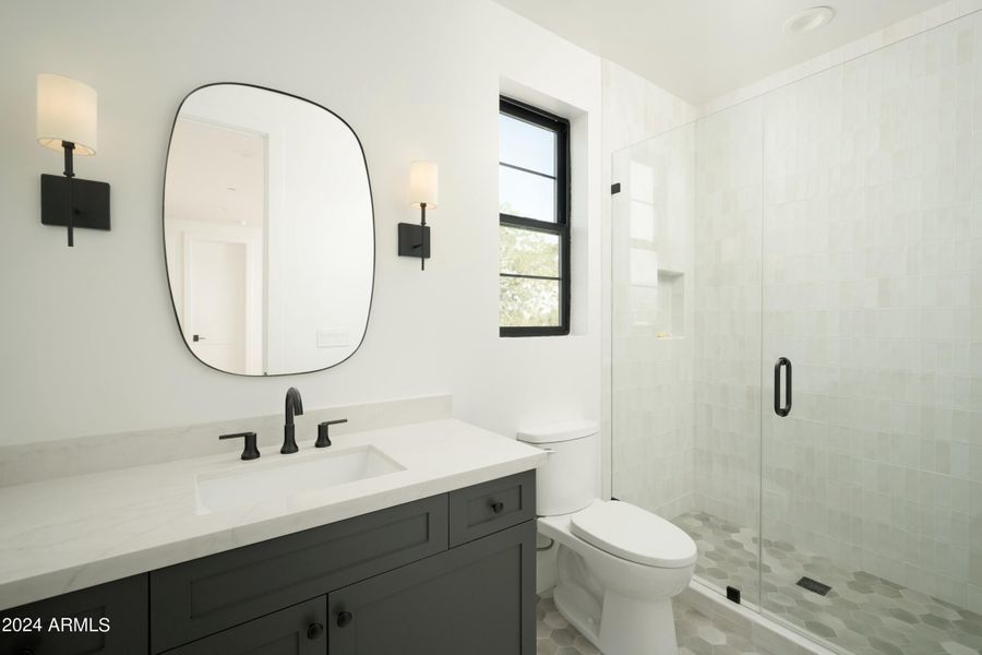 Ensuite Guest Bathroom