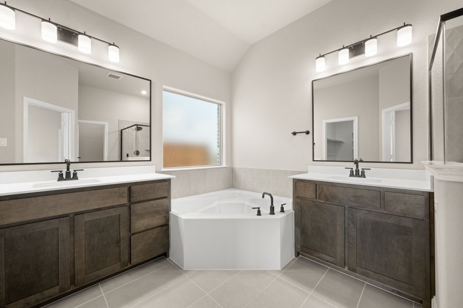 Furnished interior view inside a new home in Silo Mills, Joshua (Image 11).