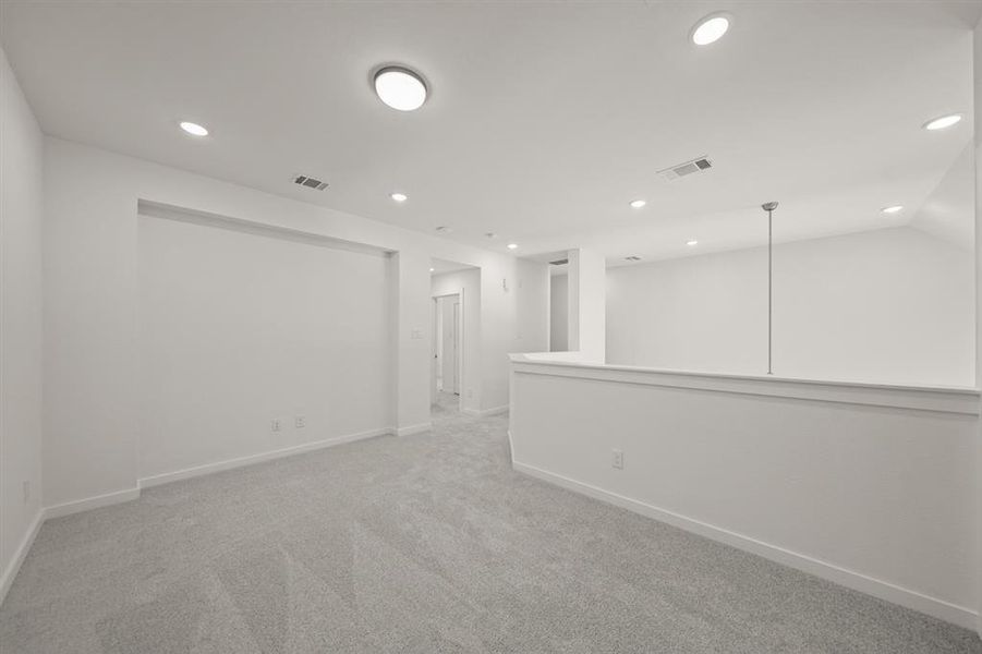 Spacious, unfurnished interior of a new home in Woodforest, Montgomery (Image 23).