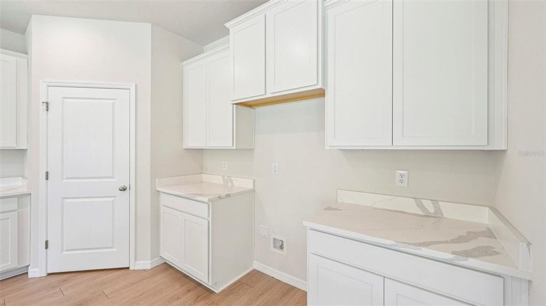 Furnished interior view inside a new home in Oakfield Trails, Parrish (Image 5). Furnished interior view inside a new home in Oakfield Trails, Parrish (Image 5).
