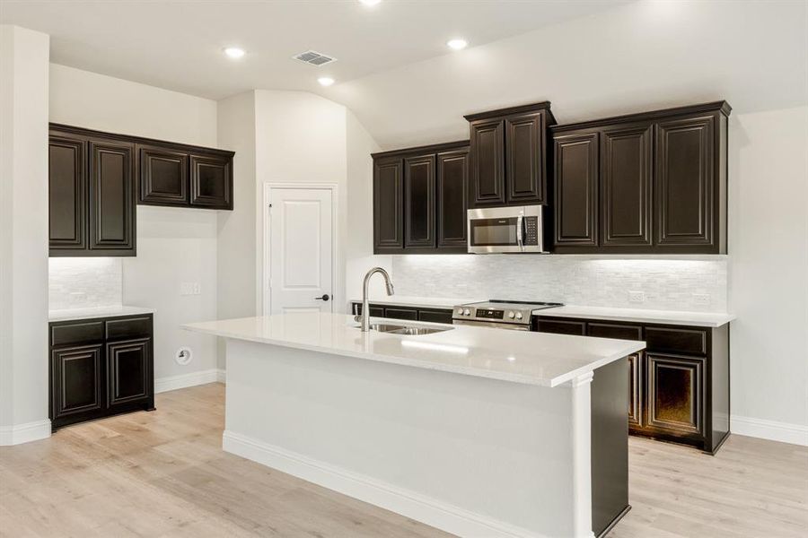 Furnished interior view inside a new home in The Retreat at North Grove 60, Waxahachie (Image 11).