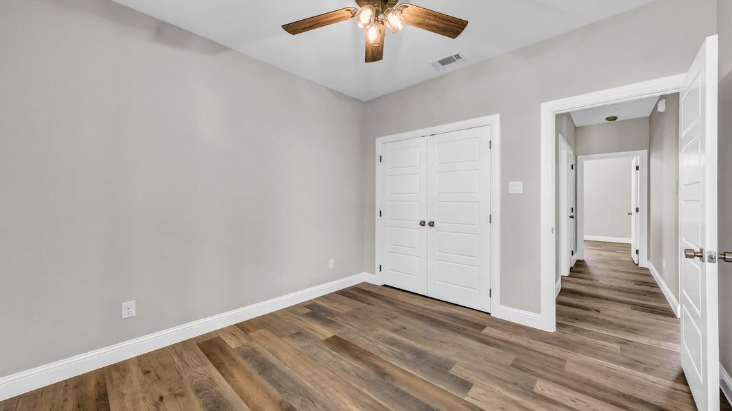 Representative unfurnished interior of a home built from the Clementine by Zeal Home Builders in Saddle Crest Estates, Weatherford (Image 63).