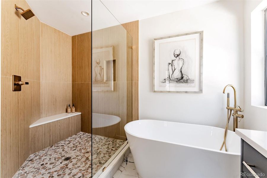 Furnished interior view inside a new home in , Englewood (Image 31).