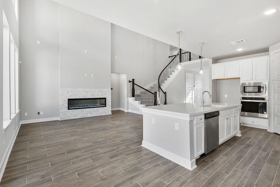 Furnished interior view inside a new home in Sunterra, Katy (Image 12).