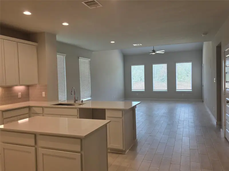 Furnished interior view inside a new home in Barton Creek Ranch, Conroe (Image 10). Furnished interior view inside a new home in Barton Creek Ranch, Conroe (Image 10).