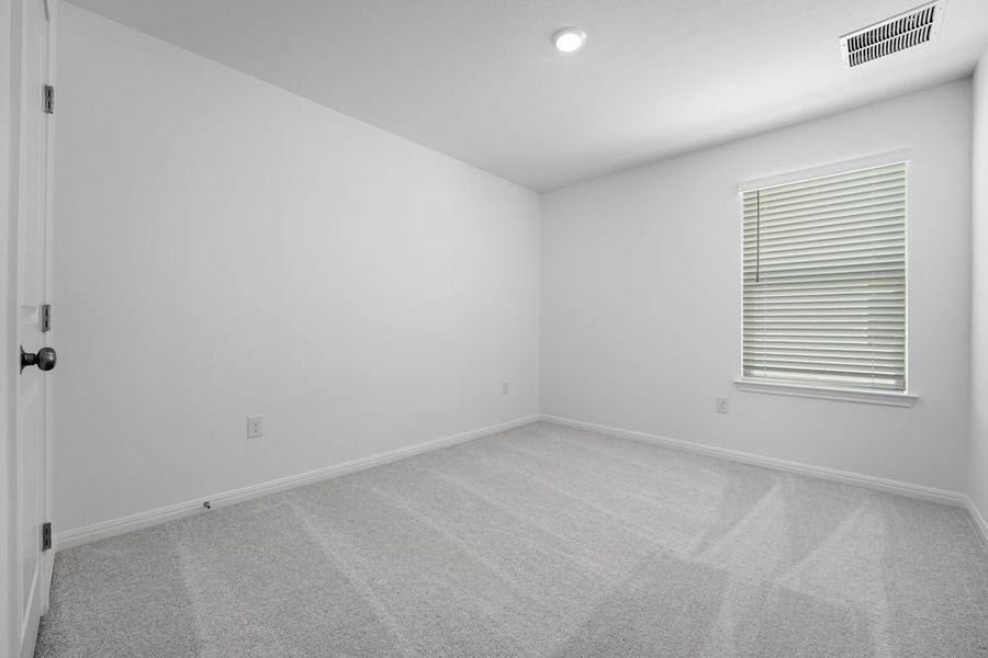 Spacious, unfurnished interior of a new home in Longview 40s, Del Valle (Image 10).
