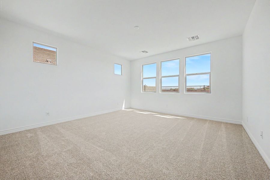 Spacious, unfurnished interior of a new home in Miravida, Surprise (Image 12).