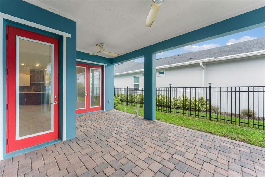 Exterior details and patio area of a home in , Orlando (Image 26).