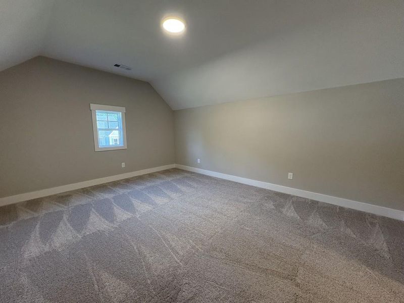 Spacious, unfurnished interior of a new home in Arden on Lanier, Cumming (Image 27).