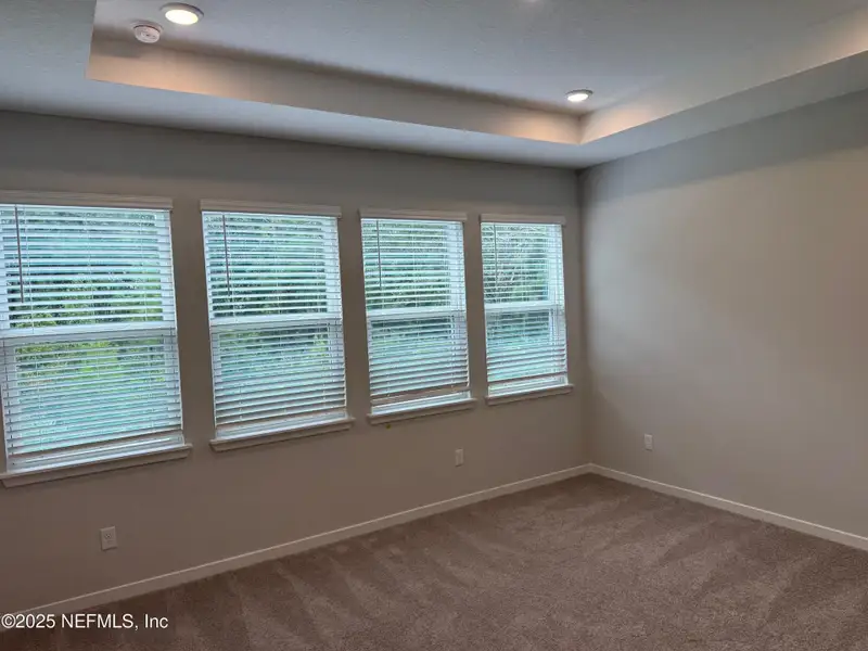 Spacious, unfurnished interior of a new home in The Preserve at Concourse Crossing, Fernandina Beach (Image 14).