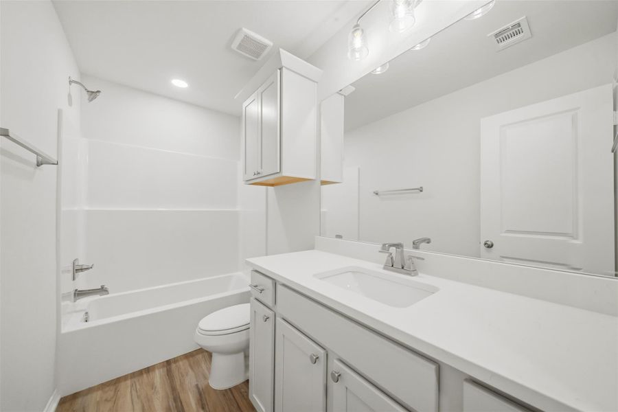 Furnished interior view inside a new home in , Navasota (Image 10).