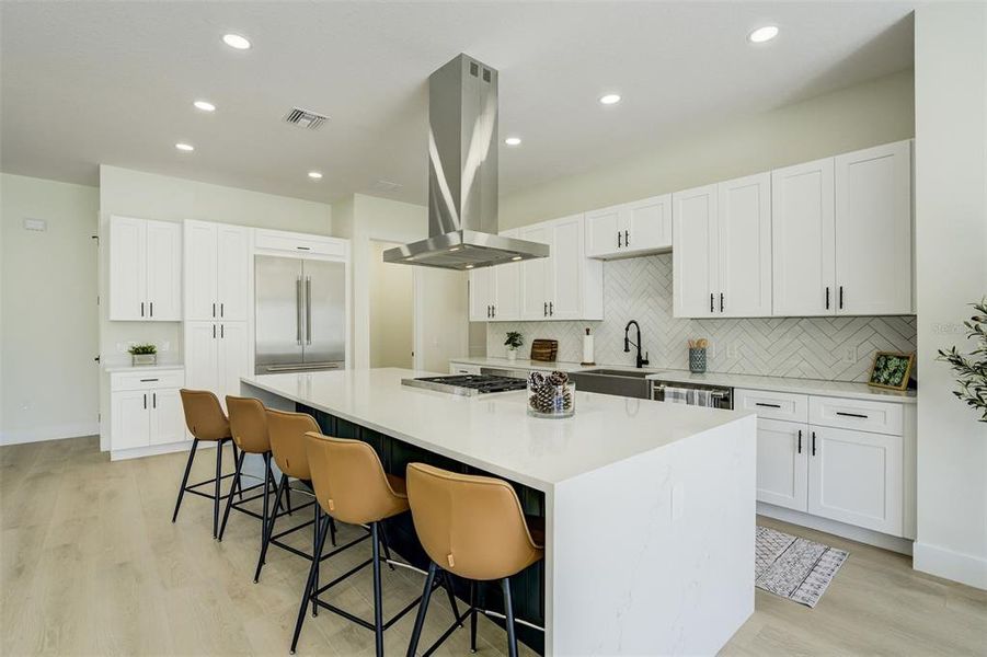 Furnished interior view inside a new home in , Largo (Image 16).