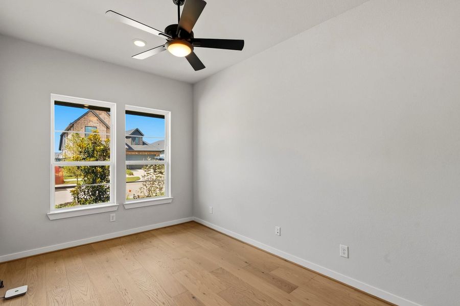 Spacious, unfurnished interior of a new home in Austin Point, Richmond (Image 12).