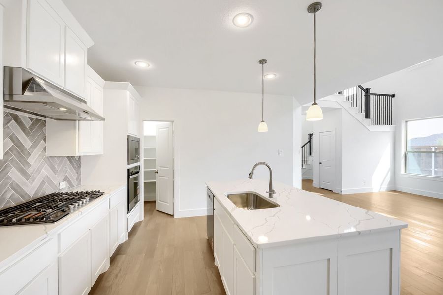 1737 Cornwall - Kitchen
