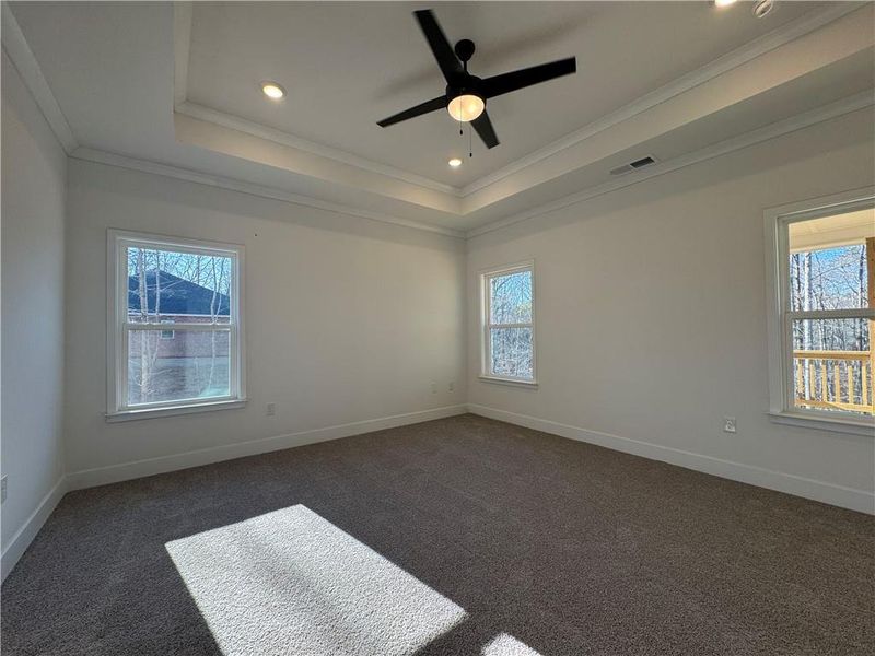 Spacious, unfurnished interior of a new home in Tuscany Hills, Douglasville (Image 24).