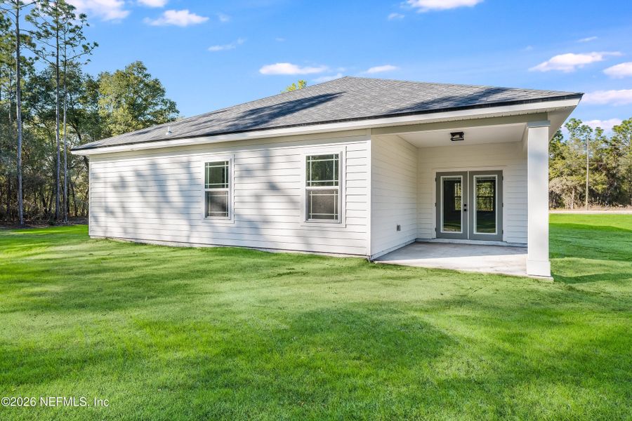 Exterior details and patio area of a home in , Keystone Heights (Image 13).