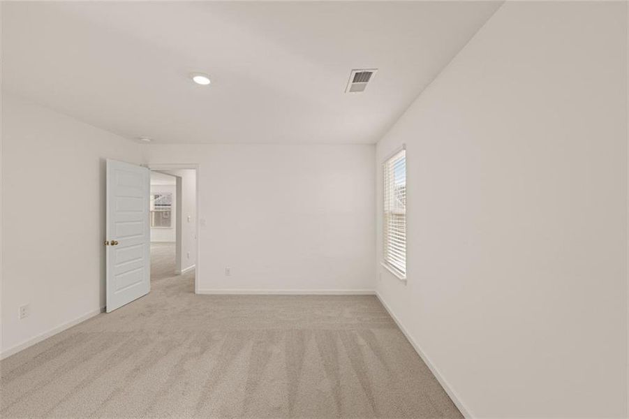 Spacious, unfurnished interior of a new home in Independence, Loganville (Image 37).