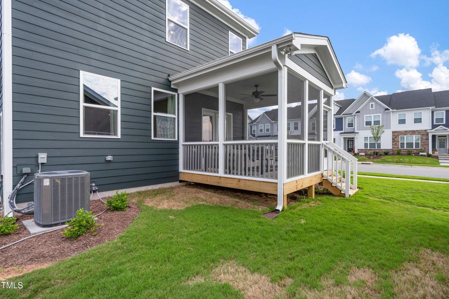 WFP-2325_CastleInBrooklyn_C_ExteriorRear