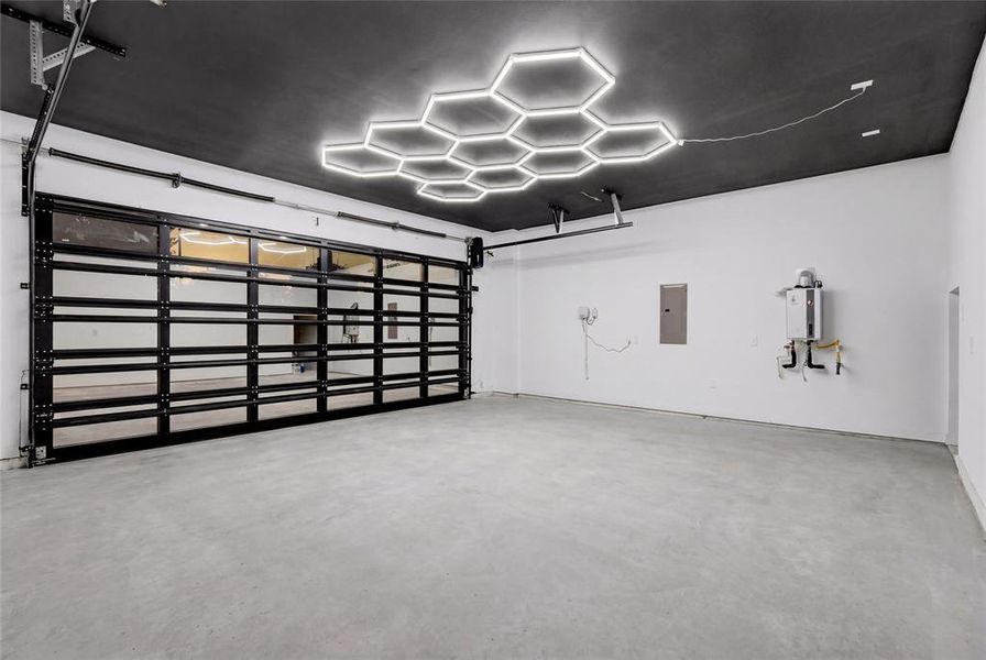 Spacious, unfurnished interior of a new home in , Dallas (Image 21). Spacious, unfurnished interior of a new home in , Dallas (Image 21).