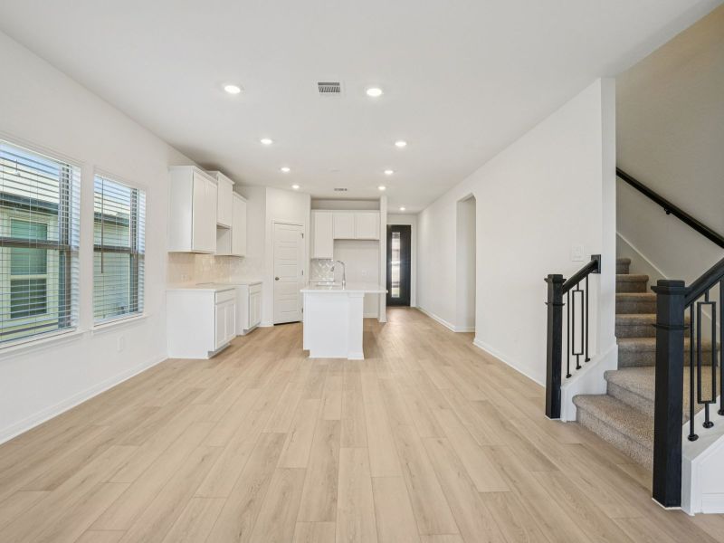 Spacious, unfurnished interior of a new home in Stetson Ridge, Marion (Image 17).