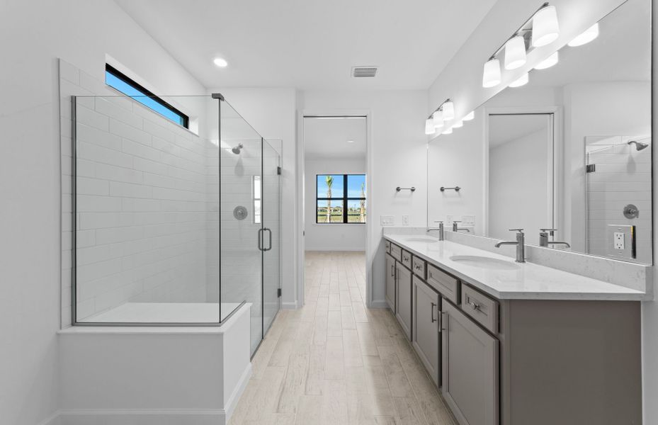 Furnished interior view inside a new home in Del Webb Naples, Immokalee (Image 9).