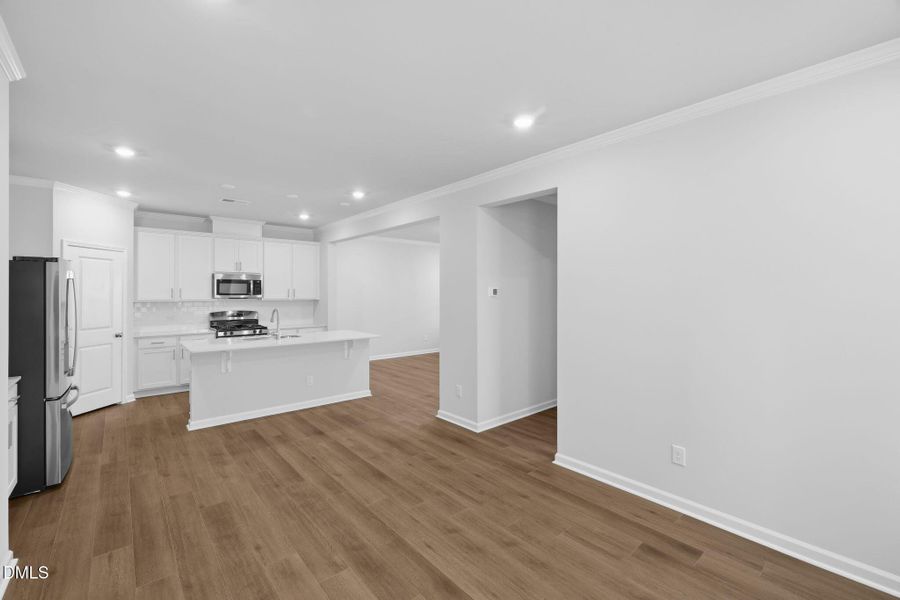SUN_Sagecroft_Pic_Spencer_QMI_74_Kitchen