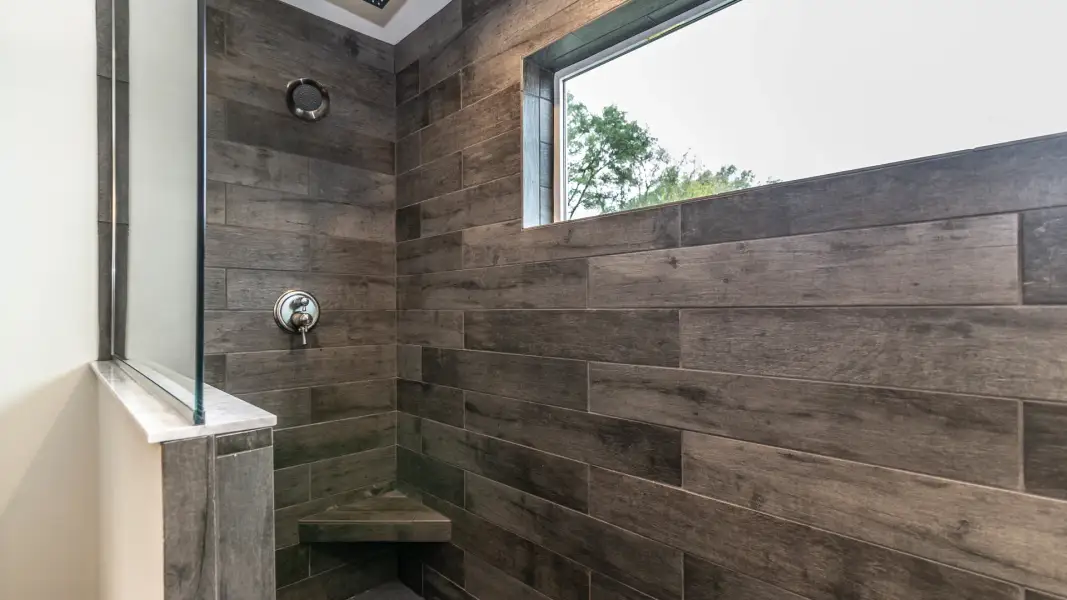 Representative interior finishes for a home built from the The Yorkshire by Norfolk Homes in Offsite Builds Southern Michigan, Ann Arbor (Image 23).