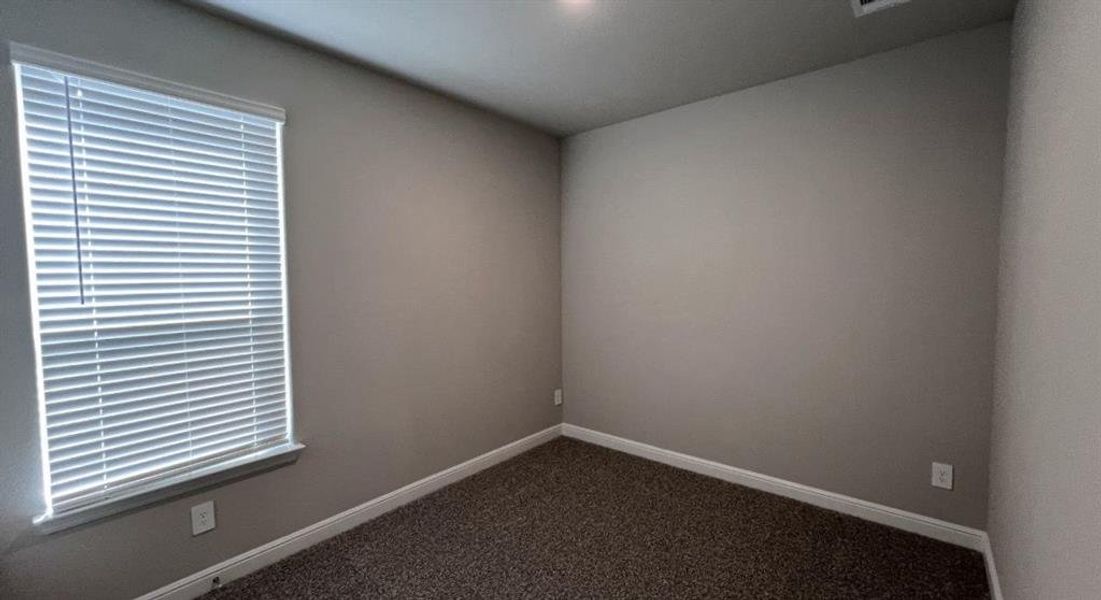 Spacious, unfurnished interior of a new home in Bluestem, Rhome (Image 12).