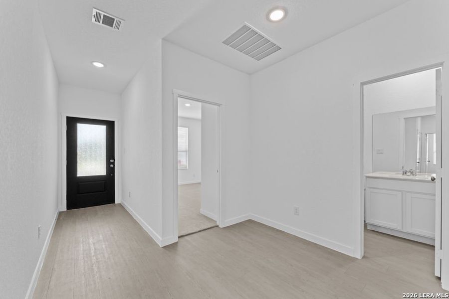 Spacious, unfurnished interior of a new home in Espada, San Antonio (Image 13). Spacious, unfurnished interior of a new home in Espada, San Antonio (Image 13).