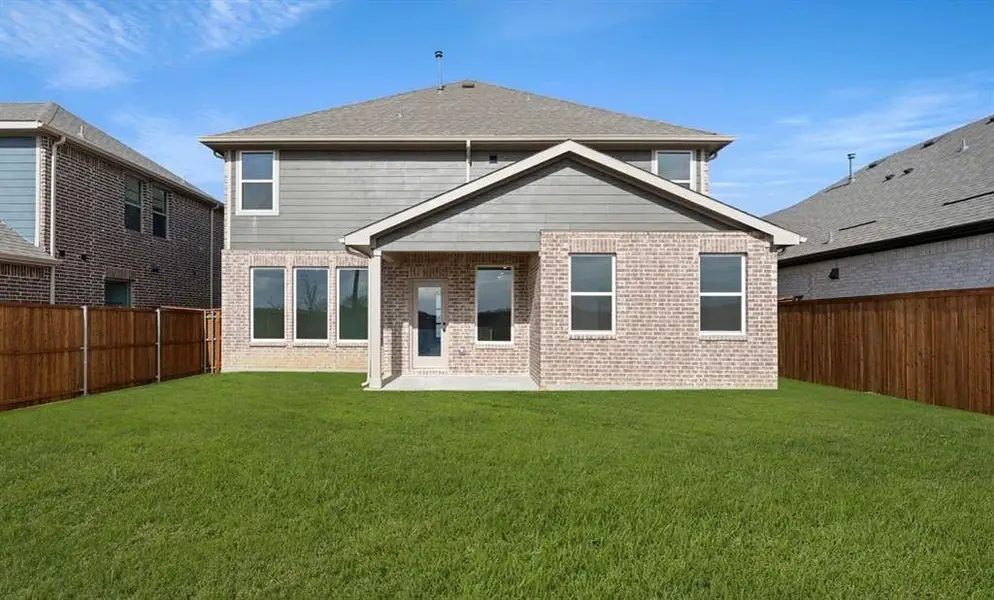 Rear Exterior Design Representative Photo