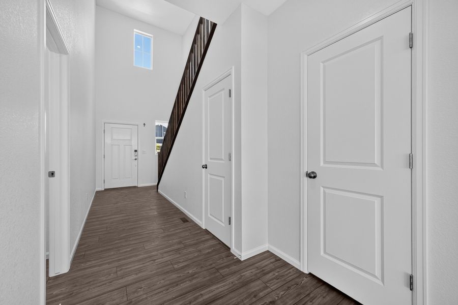 Spacious, unfurnished interior of a new home in Lake Bluff, Greeley (Image 12). Spacious, unfurnished interior of a new home in Lake Bluff, Greeley (Image 12).