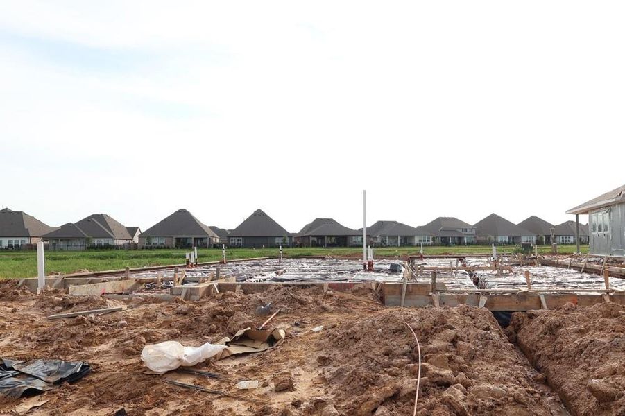 Every foundation at DWH is engineered and it’s inspected three times! We do not do “batch” testing. Rest easy knowing your foundation comes with a 10 year warranty. Every foundation at DWH is engineered and it’s inspected three times! We do not do “batch” testing. Rest easy knowing your foundation comes with a 10 year warranty.