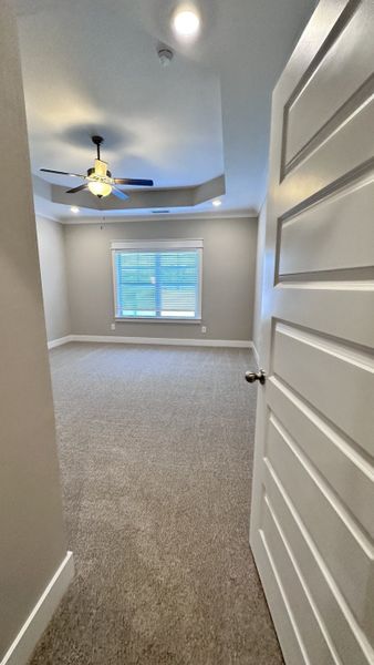 Spacious, unfurnished interior of a new home in Veterans Cove, Murfreesboro (Image 28).