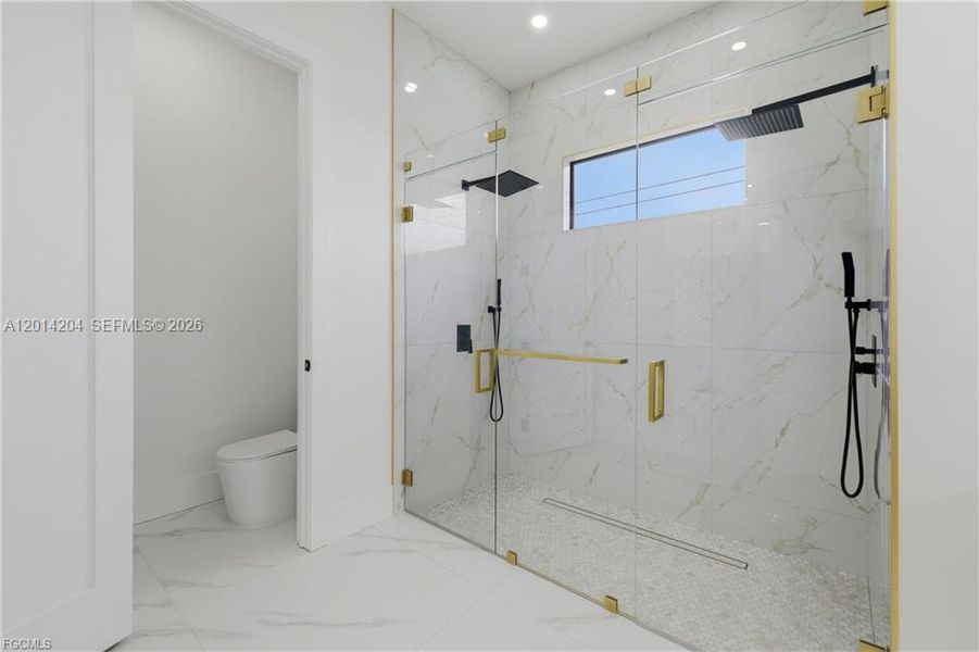 Image 39 of a home in .