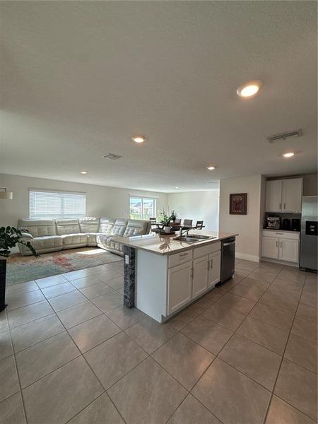 Furnished interior view inside a new home in Evergreen, Bradenton (Image 7). Furnished interior view inside a new home in Evergreen, Bradenton (Image 7).