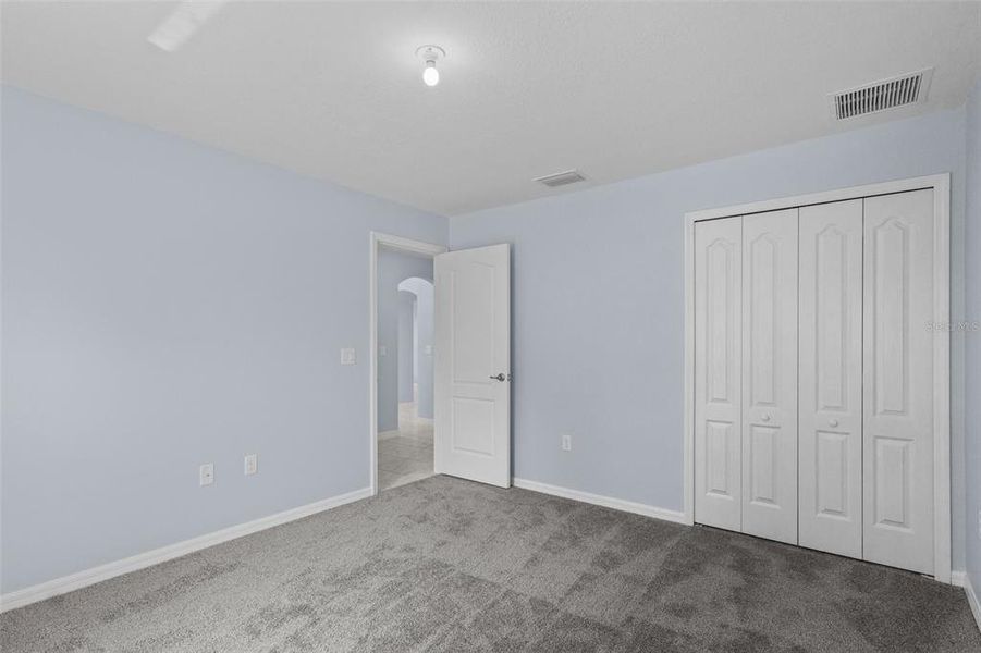 Spacious, unfurnished interior of a new home in , Weeki Wachee (Image 29).