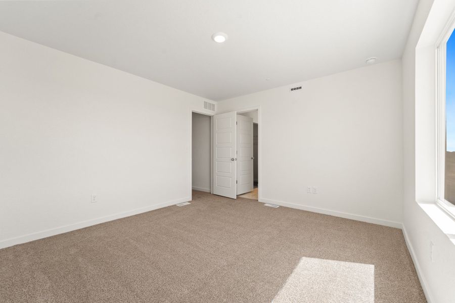 3921 Green Ct - Owner's Suite