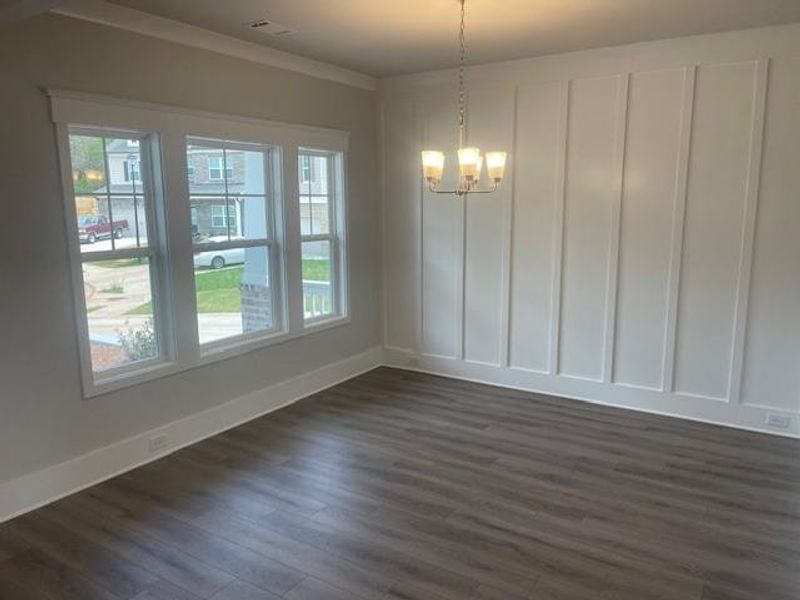 Spacious, unfurnished interior of a new home in Ponderosa Farms Estates, Gainesville (Image 32).