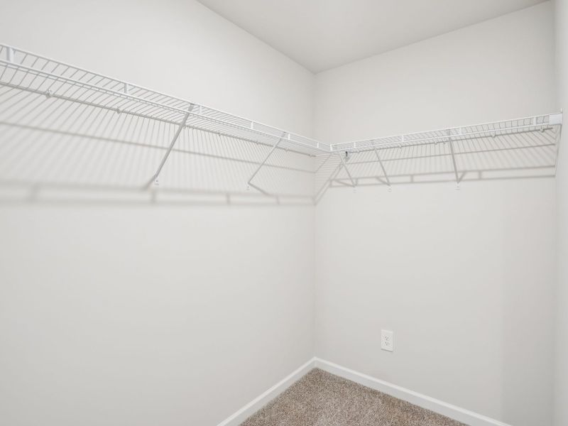 Spacious, unfurnished interior of a new home in Hawthorne Station, Atlanta (Image 18).