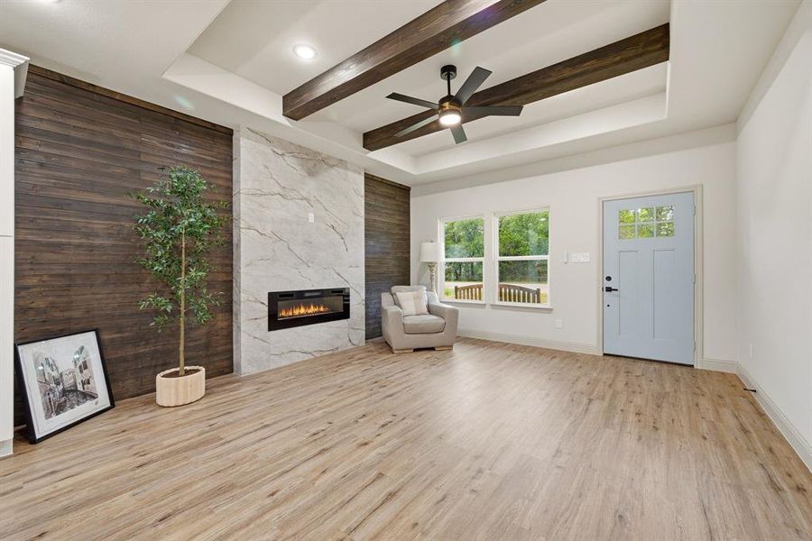 Spacious, unfurnished interior of a new home in , Granbury (Image 30).