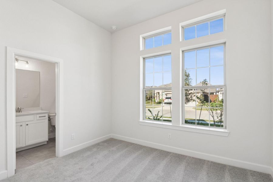 Spacious, unfurnished interior of a new home in Meridiana 55' Homesites, Manvel (Image 25).