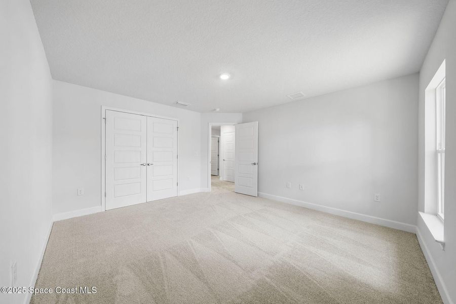 Spacious, unfurnished interior of a new home in Palm Bay, Palm Bay (Image 24).