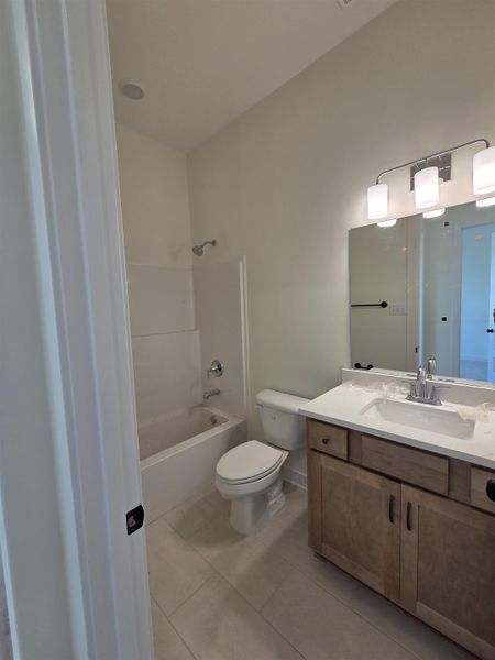 Furnished interior view inside a new home in Twin Oaks, Oakland (Image 10).