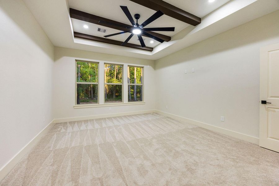 Spacious, unfurnished interior of a new home in , Porter (Image 35).