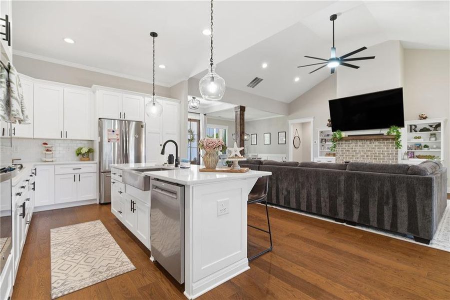 Furnished interior view inside a new home in , Jasper (Image 26). Furnished interior view inside a new home in , Jasper (Image 26).