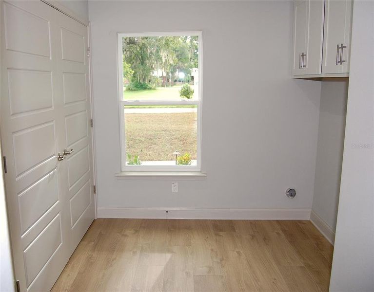Spacious, unfurnished interior of a new home in , New Smyrna Beach (Image 14).